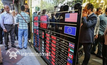 نرخ دلار، یورو و سایر ارزها امروز ۴ اسفند/ دلار به نرخ قبل برگشت | ایران ماین